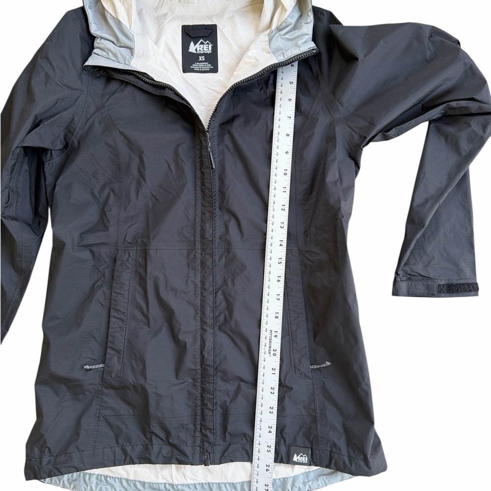 REI Women’s  Hooded Rain Jacket - Picture 4 of 6